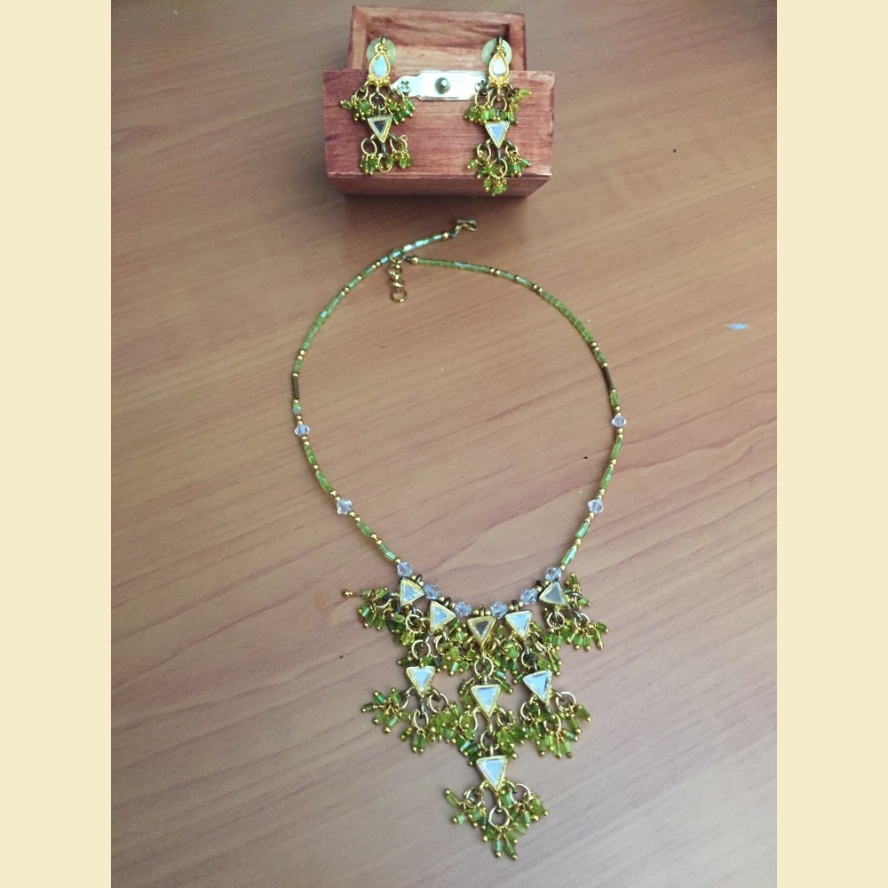 Lime green INDIAN necklace set!